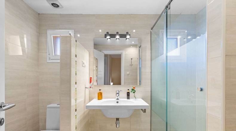 Malaga - Фуэнхирола - 359m2