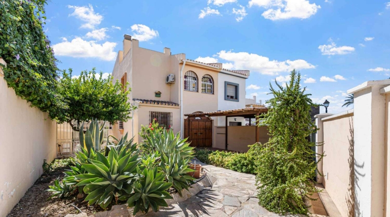Malaga - Фуэнхирола - 359m2