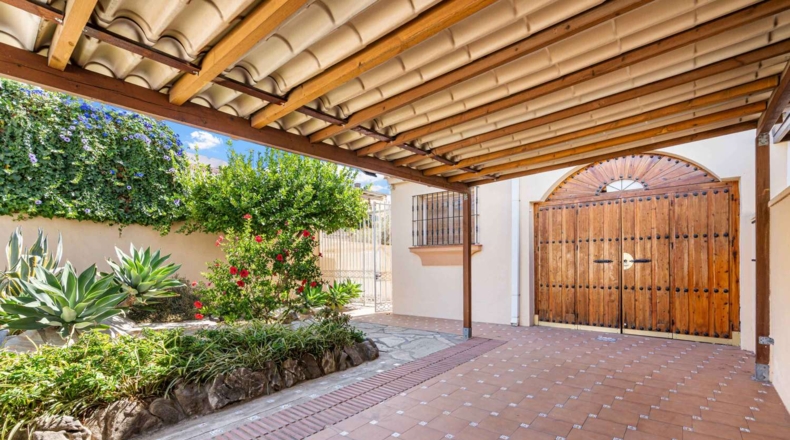 Malaga - Фуэнхирола - 359m2