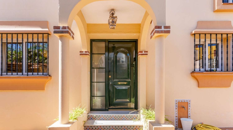 Malaga - Фуэнхирола - 359m2