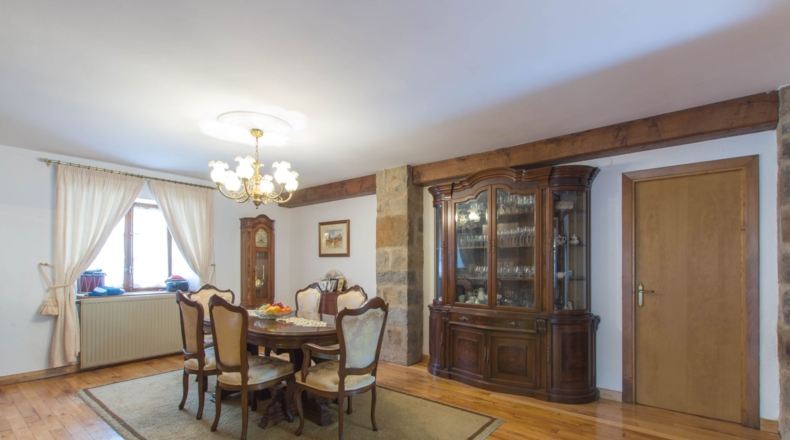 Navarre - Gascue - 5106m2