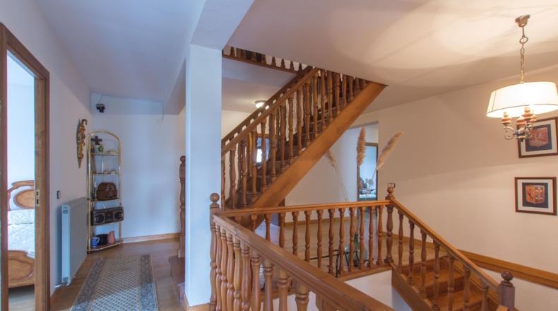 Navarre - Gascue - 5106m2