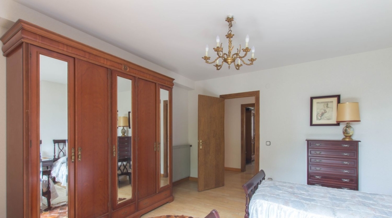 Navarre - Gascue - 5106m2