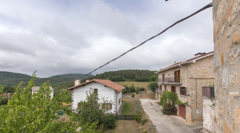 Navarre - Gascue - 5106m2