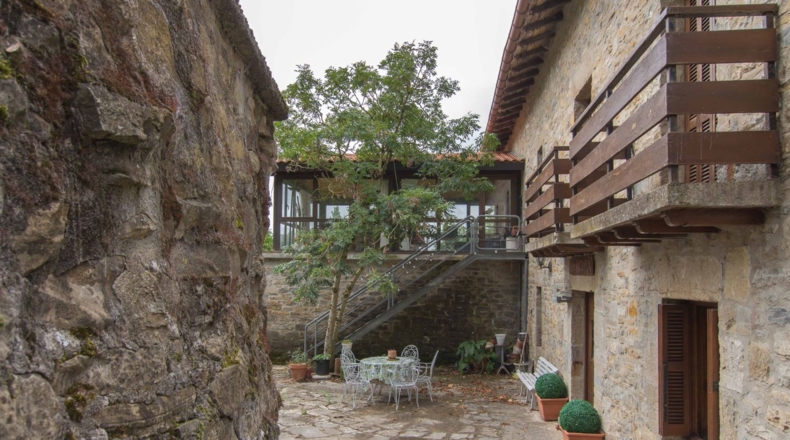 Navarre - Gascue - 5106m2