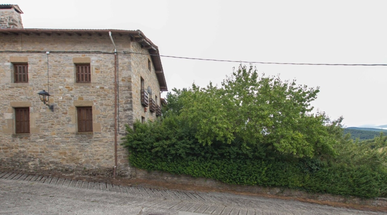 Navarre - Gascue - 5106m2