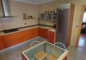 Дом с участком на продажу в городе Хаэн Фото