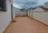 Дом с участком на продажу в городе Хаэн Фото