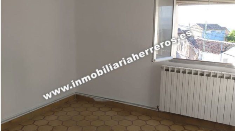 La Rioja - La Unión de los Tres Ejércitos - 170m2