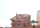 Xalet adossat amb terreny en venda a Villamediana de Iregua ref.: TR106895 foto