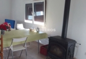 Отдельно стоящий дом с участком на продажу в городе La Villa de Ocón. Фото