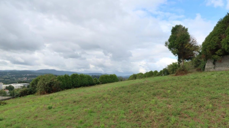 La Corunya - O Toural - 6984m2