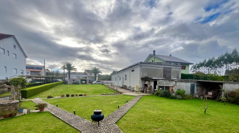 La Coruña - Carballo - 8782m2