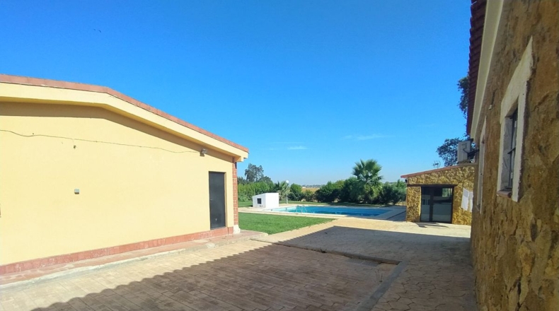 Badajoz - Llerena - 5000m2