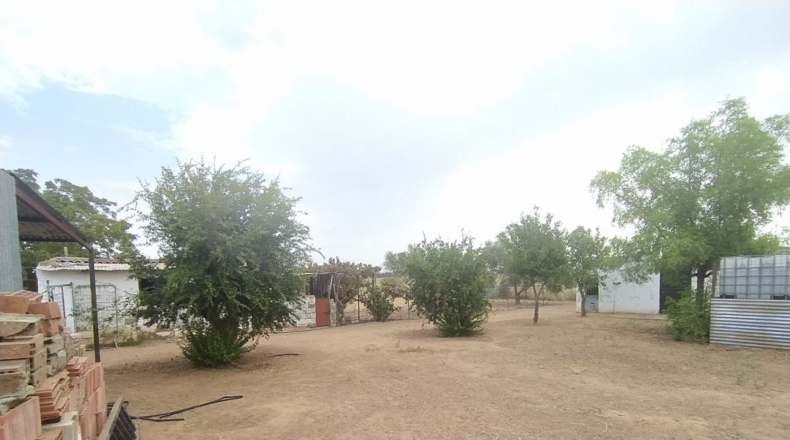 Badajoz - Valverde de Leganés - 22000m2
