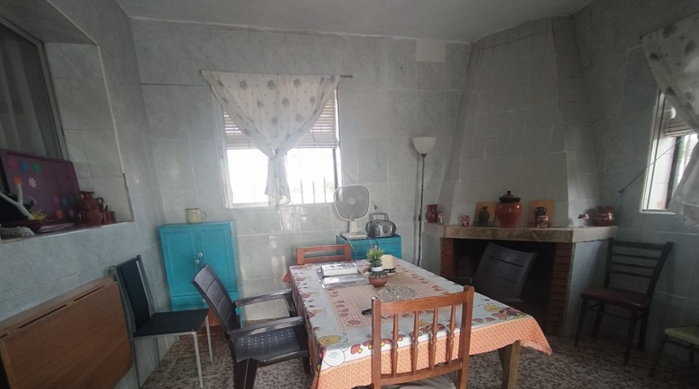 Badajoz - Valverde de Leganés - 22000m2