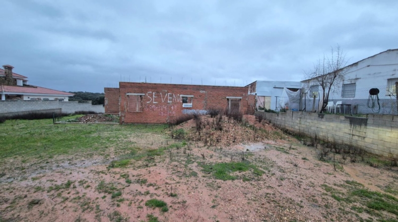 Badajoz - Badajoz - 3300m2