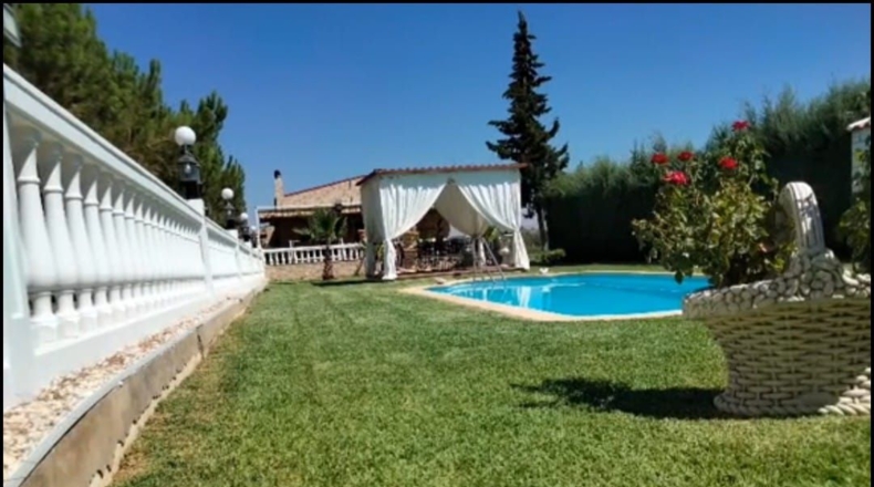 Badajoz - Mérida - 2990m2