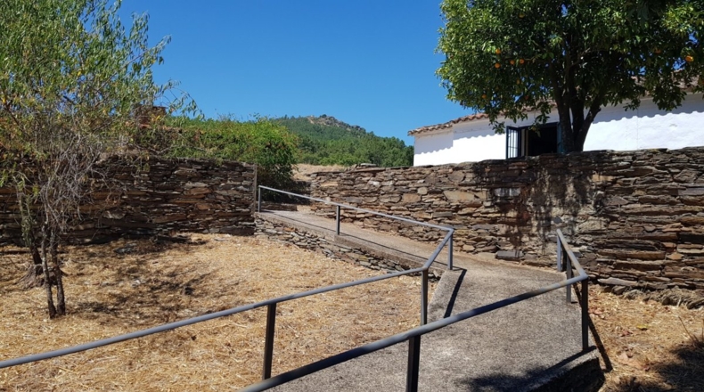 Badajoz - La Codosera - 23330m2