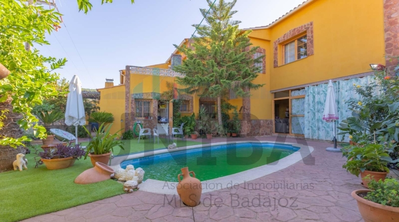 Badajoz - La Codosera - 1264m2