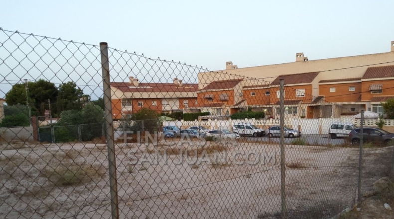 Alicante - Muchamiel - 1059m2
