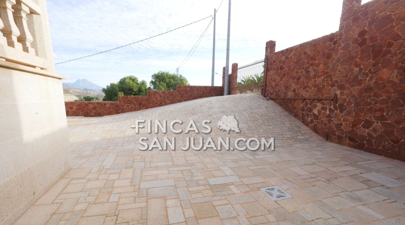 Alicante - Campello - 895m2