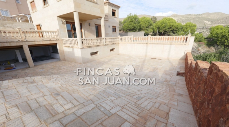 Alicante - Campello - 895m2