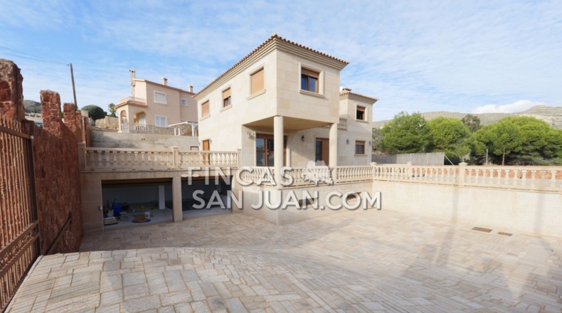 Alicante - Campello - 895m2