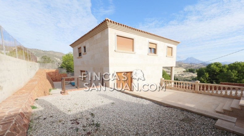 Alicante - Campello - 895m2