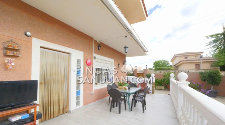 Alicante - Mutxamel - 1039m2