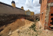 Chalet adosado con terreno en venta en Cuenca ref: TR38153 foto