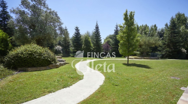 Álava - Villarreal de Álava - 1566m2