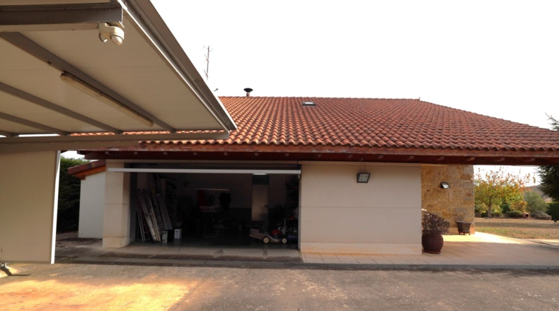 Álava - Vitoria - 1900m2
