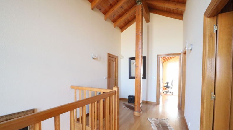 Álava - Vitoria - 1900m2