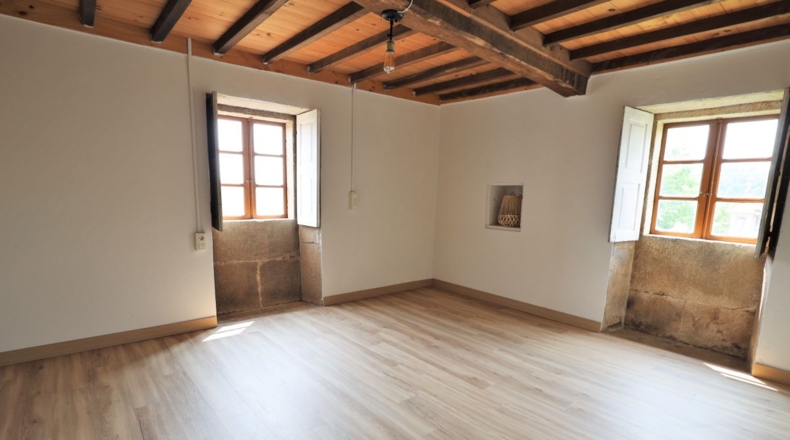 Pontevedra - O Curro - 11000m2
