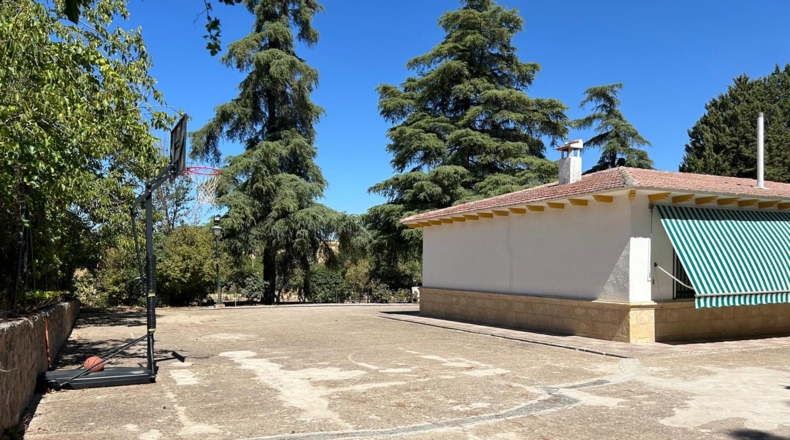 Ciudad Real - Alcolea de Calatrava - 8700m2