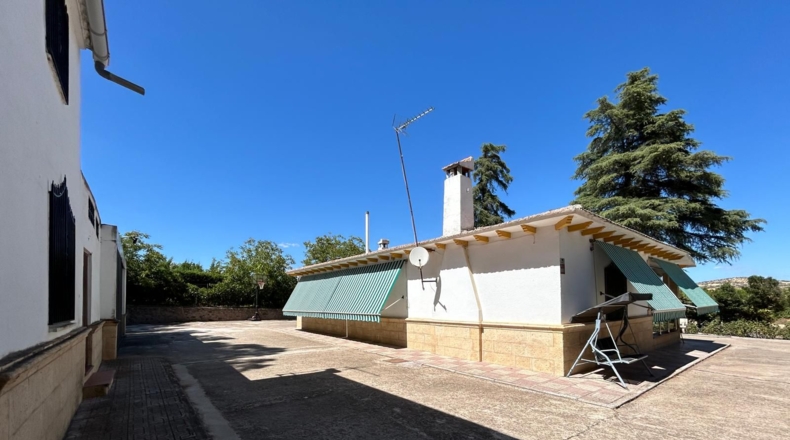 Ciudad Real - Alcolea de Calatrava - 8700m2