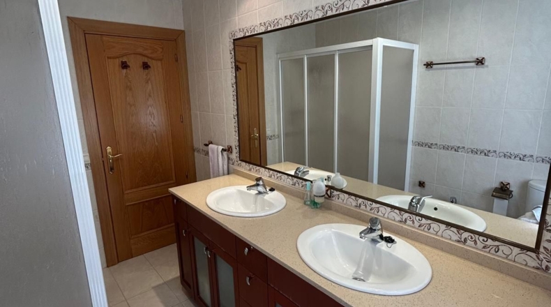 Ciudad Real - Alcolea de Calatrava - 8700m2