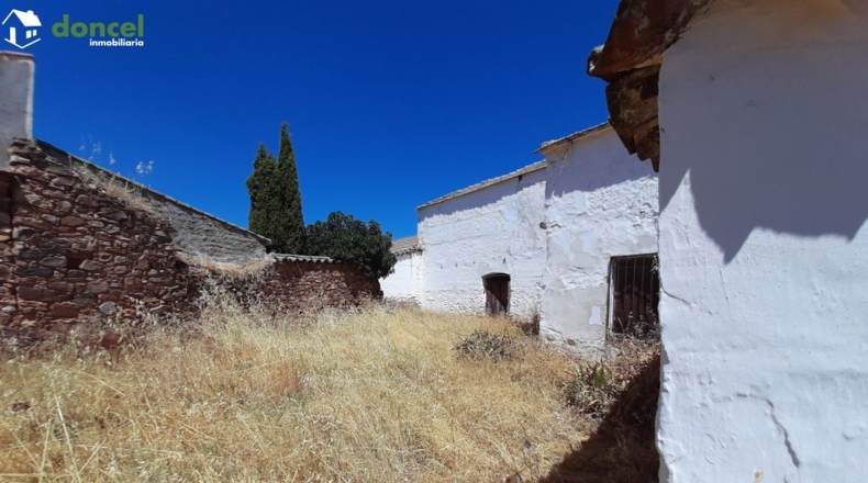 Ciudad Real - Alcolea de Calatrava - 467m2