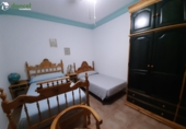 Отдельно стоящий дом с участком на продажу в городе Альмагро. Фото