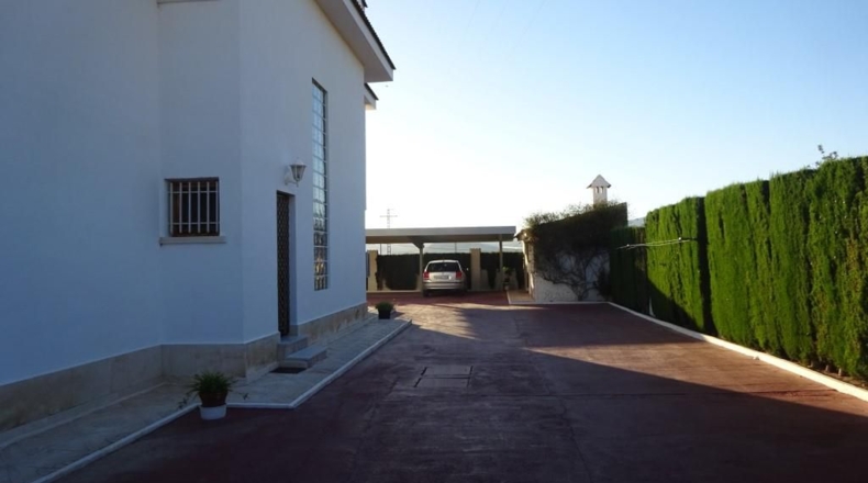 Alicante - Monforte del Cid - 1100m2