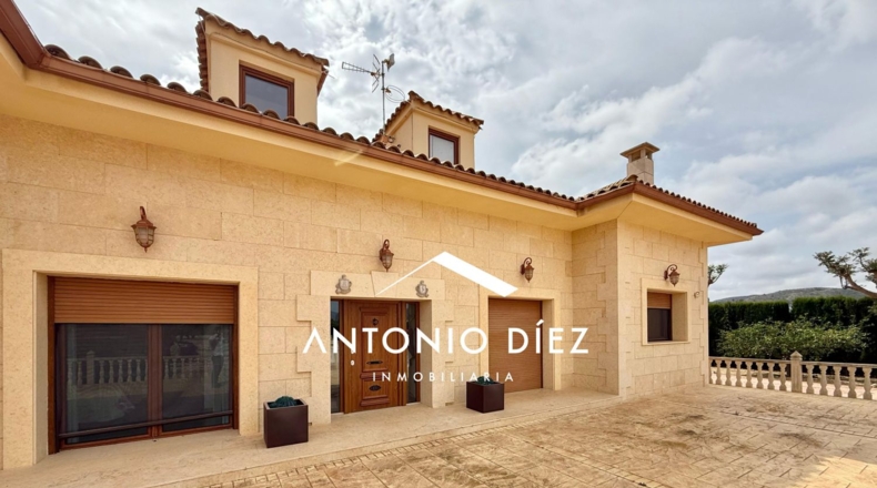 Alicante - Aspe - 501m2
