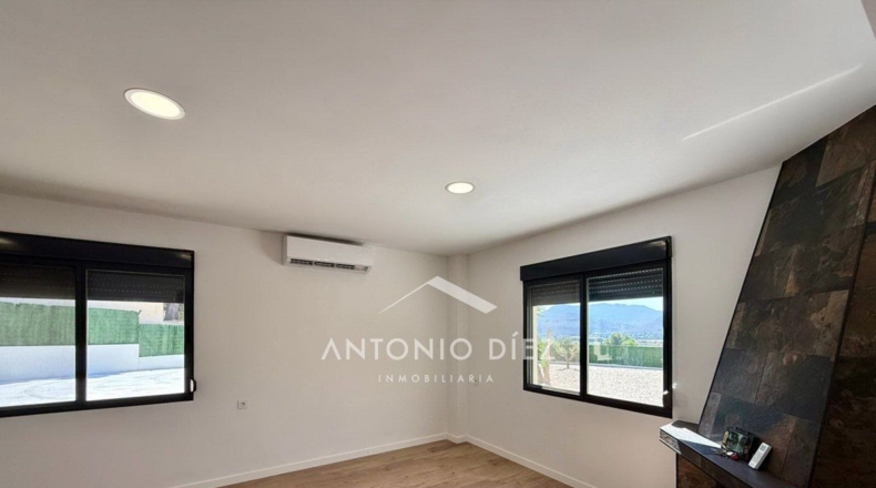 Alicante - Aspe - 3171m2