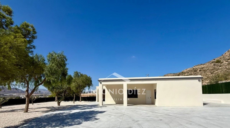 Alicante - Aspe - 3171m2