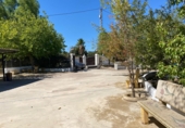 Отдельно стоящий дом с участком на продажу в городе Aspe. Фото