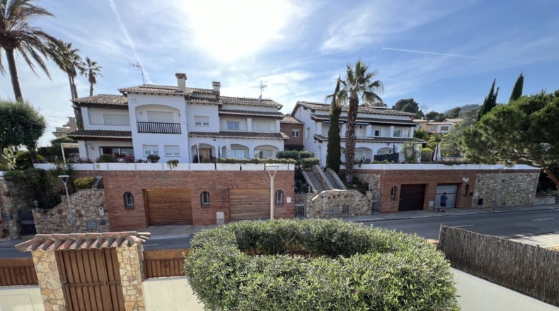 Barcelona - Premià de Dalt - 364m2