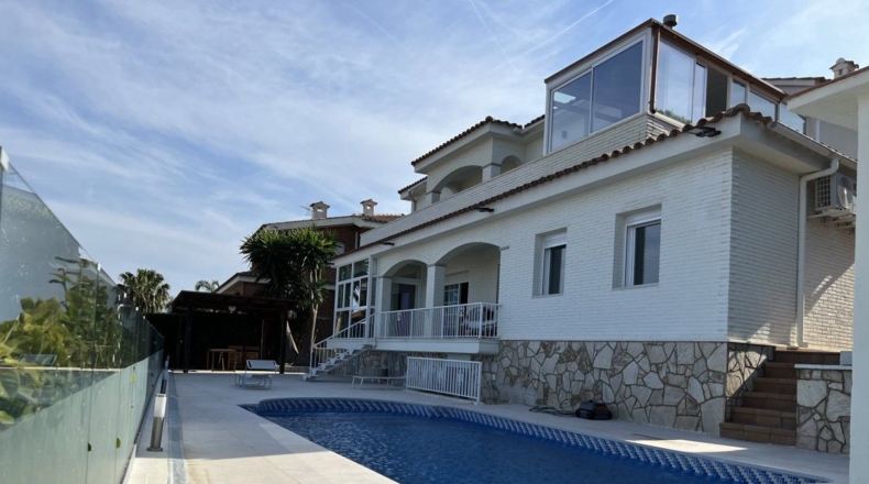 Barcelona - Premià de Dalt - 364m2