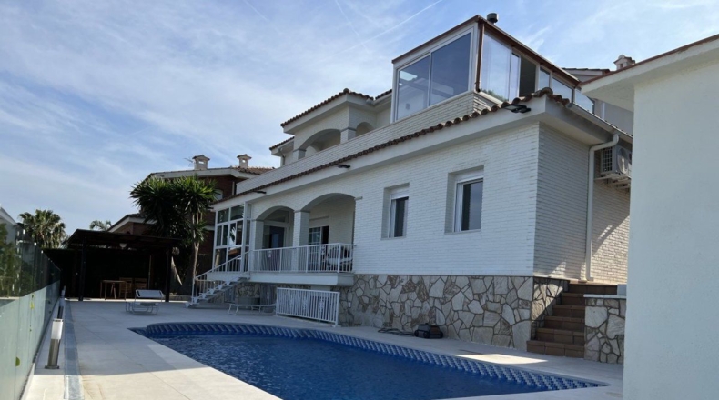 Barcelona - Premià de Dalt - 364m2