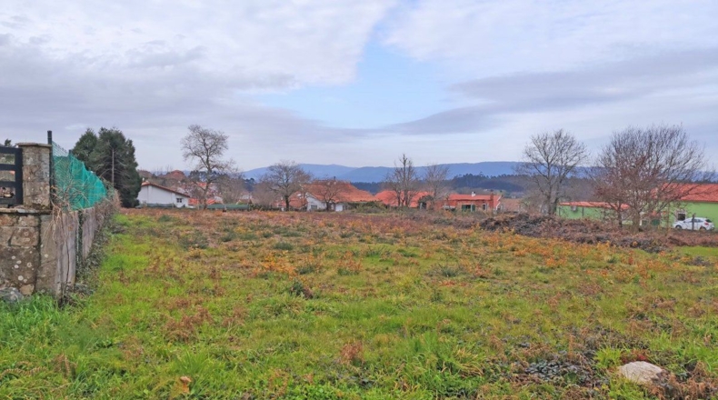 La Coruña - A Igrexa - 1600m2