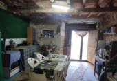 Дом с участком на продажу в городе Ulldecona Фото